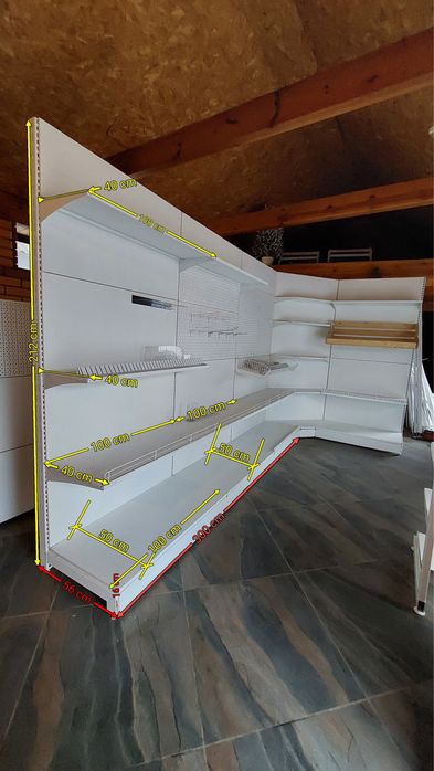 Торговые стеллажи в отличном состоянии