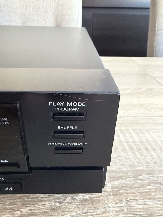 Sony CDP-550 + pilot RM-D250
