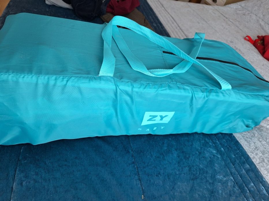 Cama de viagem para bébé como nova