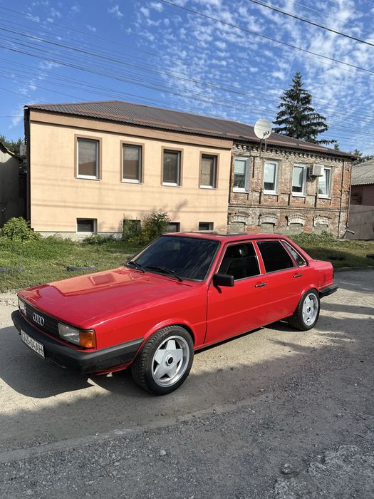 Продам машину Ауди 80