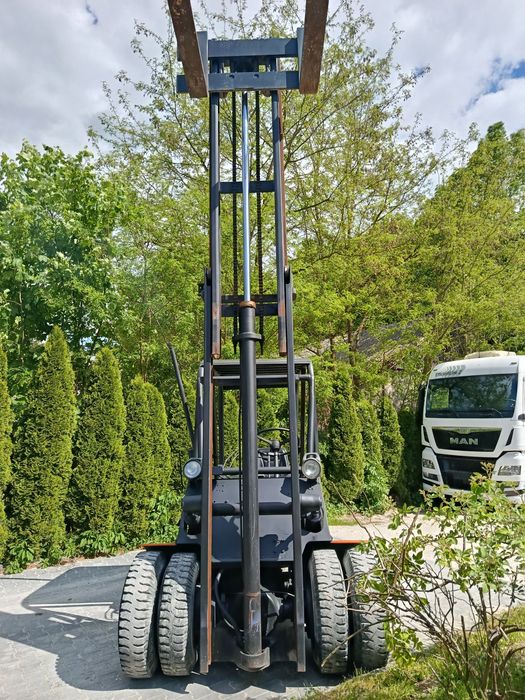 Wózek widłowy TOYOTA 6 TON DUZY