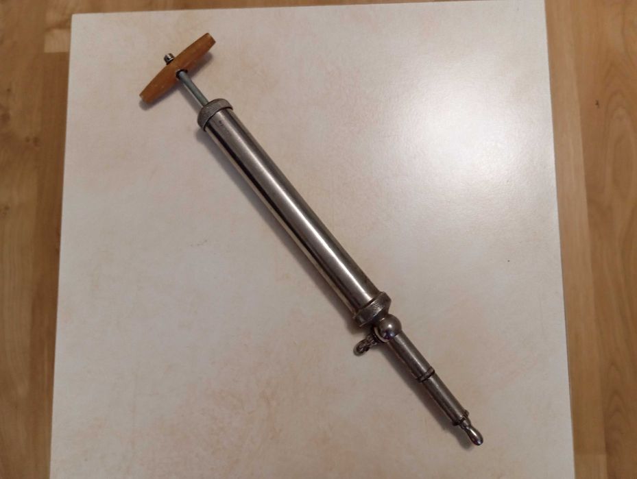 Шприц для смазки авто (тавотница), ссср