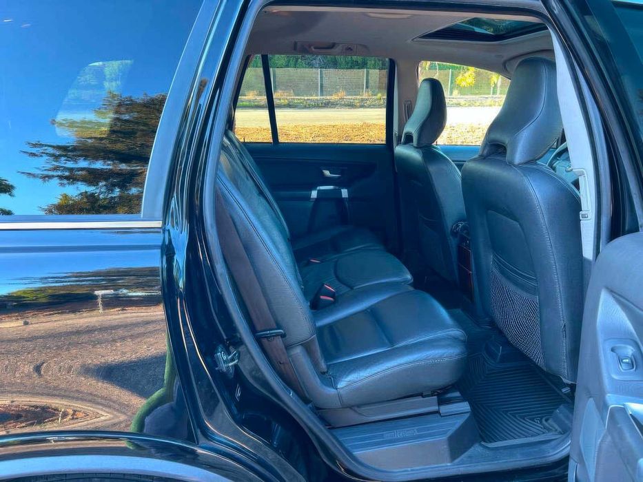 Volvo XC90      2014