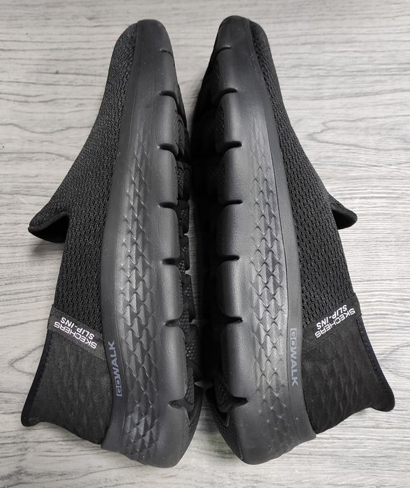 РОЗПРОДАЖ!!! 40 Skechers Go Walk оригінальні кросовки, сліпони