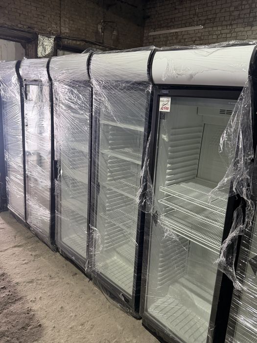 Холодильник под комерцию Холодильный шкаф витрина  Барный Узкий Ретро