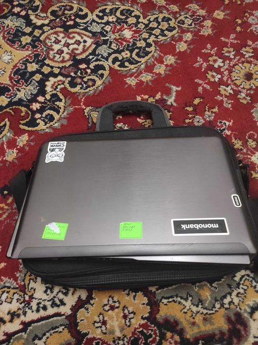 Lenovo z 575 на запчастини + сумка +зарядка без HDD диска