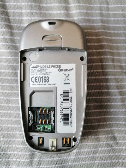 kolekcjonerski telefon samsung sgh-e620