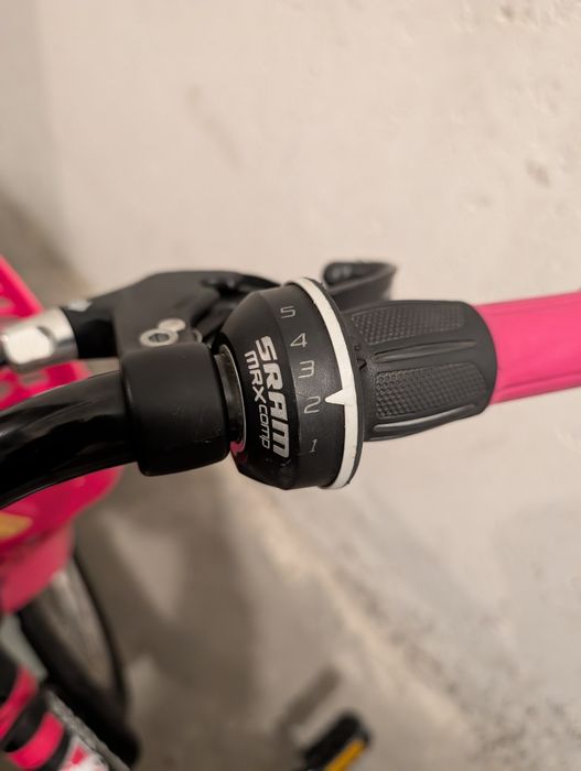 Sprzedam rower dziewczęcy koła 20