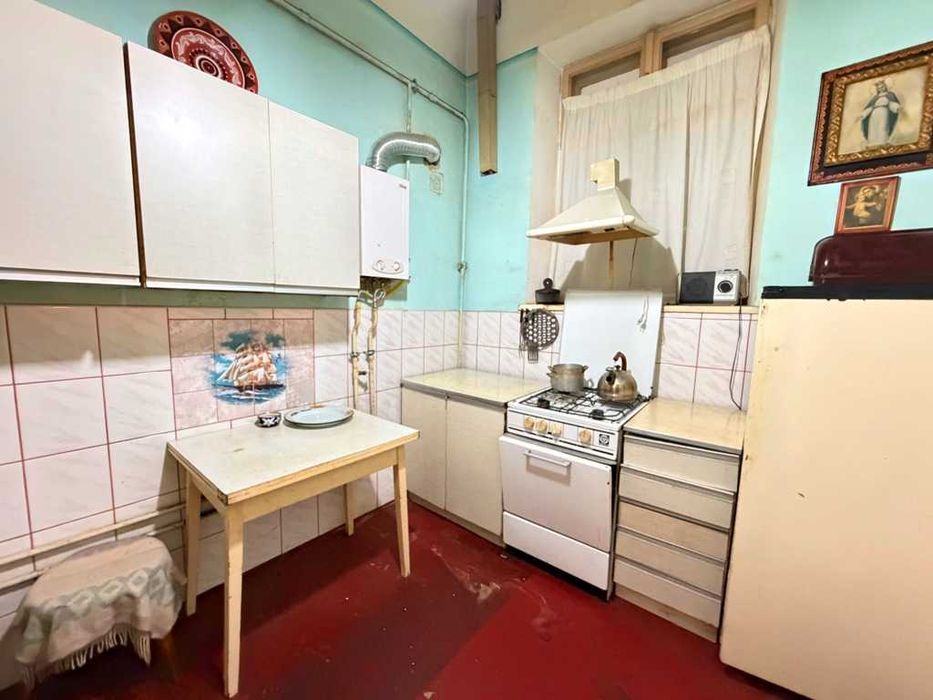 Продаж 3 кімнатної квартири у центрі міста Стрия