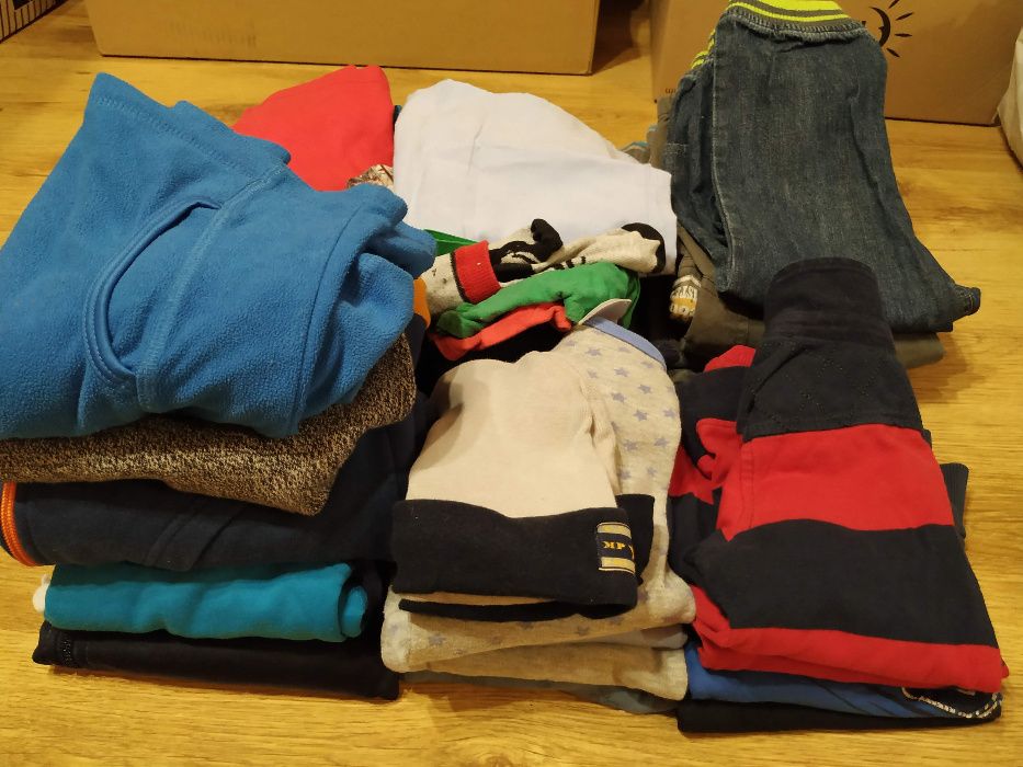 Paka ubrań chłopiec rozmiar 98/104 ( 3 zł  sztuka )