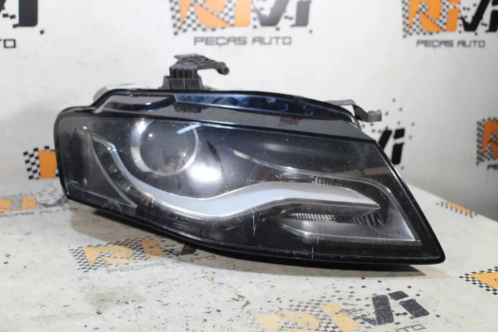 Ótica / farol direita AUDI A4 (8K2, B8)