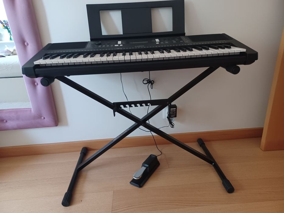 Teclado Yamaha PSR E363