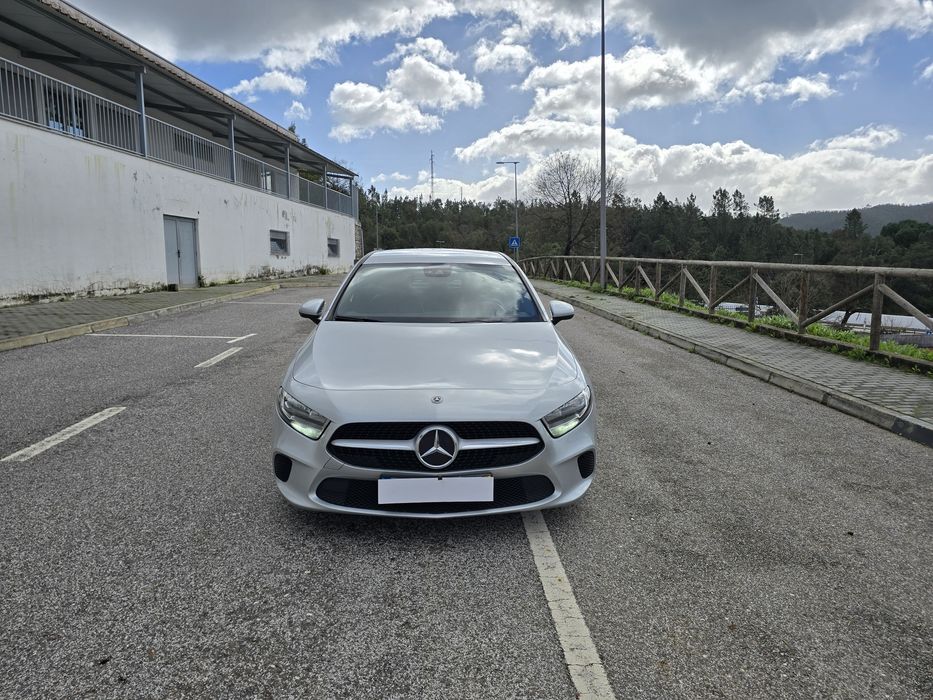 Mercedes-Benz A180 d Style Nacional 1 Dono Como Novo