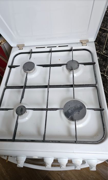 Газовая печь Ariston Hotpoint, отличное состояние