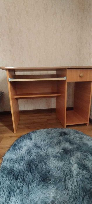 Продам дитячий письмовий стіл