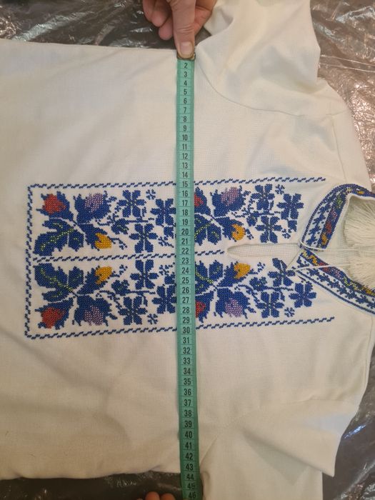 Продам вишиванка на хлопчика