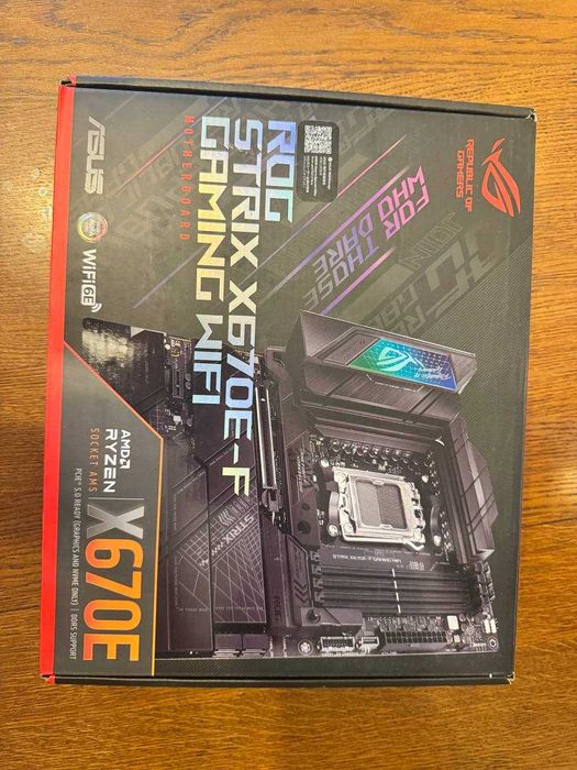 ASUS ROG STRIX X670E-F Gaming Wi-Fi