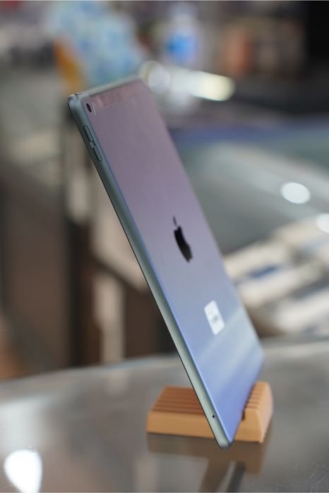 IPad 8 2020 32GB Space Lte