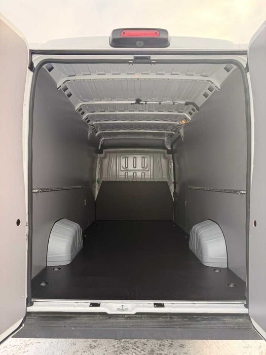Zabudowa na pace auta dostawczego busa // Peugeot Boxer L4H2