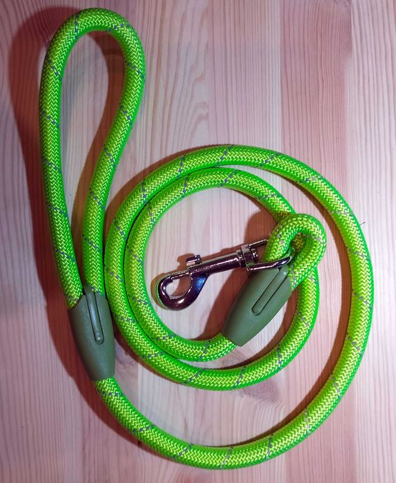 Поводок для собак
