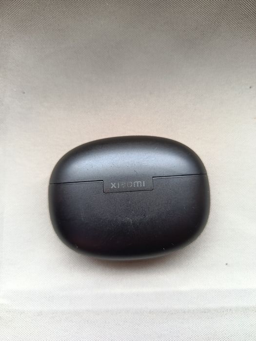 czarne słuchawki bezprzewodowe xiaomi buds 3t pro anc