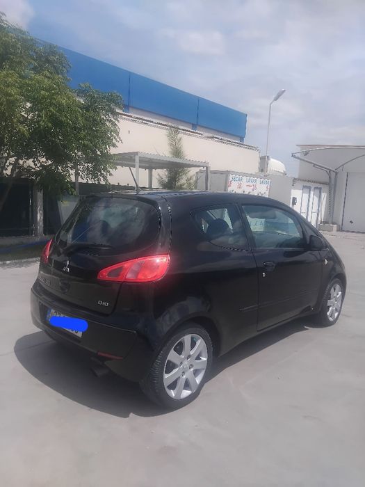 Mitsubishi Colt — fotografia 3
