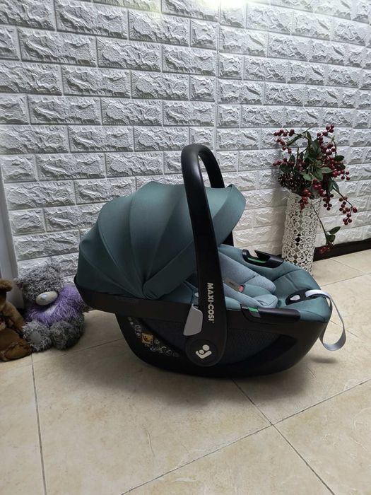 Автокрісло MAXI-COSI Pebble 360 Група 0+ (0-13 кг) автолюлька