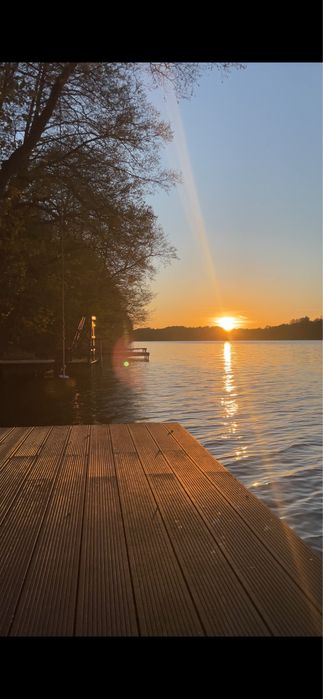 Domek nad jeziorem