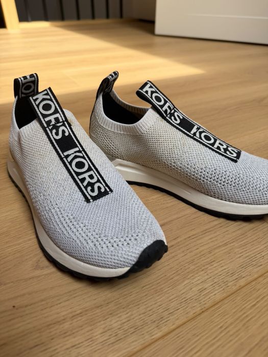 Білі кросівки Michael Kors 36 розмір