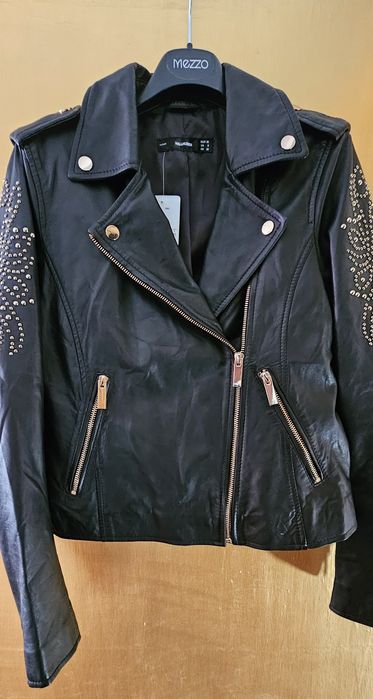 Продаєтся нова жіноча шкіряна куртка.