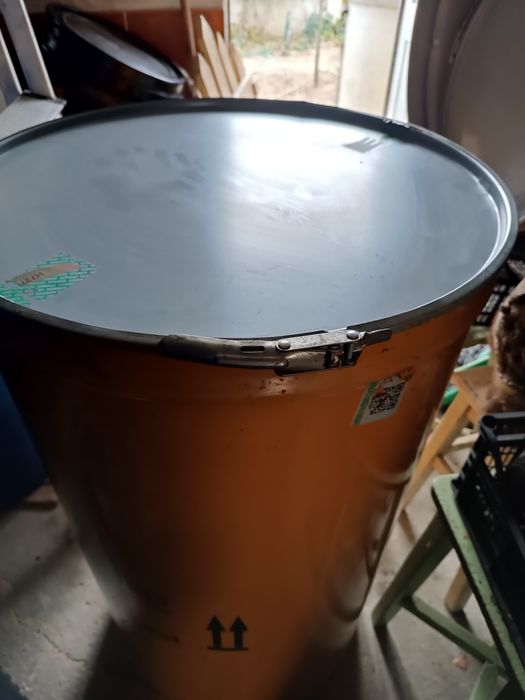 Bidons de 220 lt em chapa com tampa de cinta