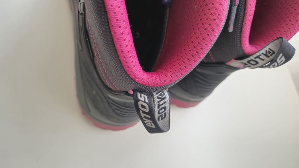 Trekkingowe buty 41 cm