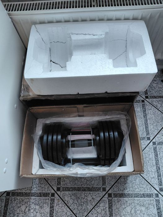 Regulowane krótkie hantle 24kg.