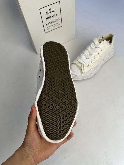 MMY Maison Mihara Yasuhiro 37 38 39 40 41 42 43 44 24 25 26 27 28 білі