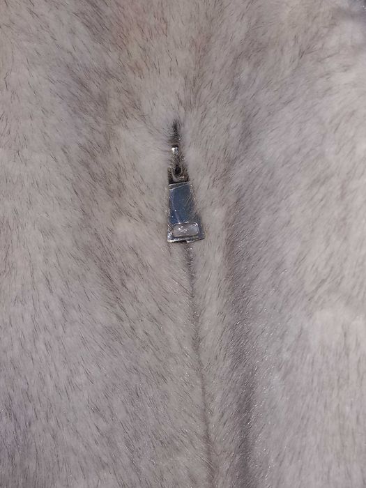 Куртка жіноча зелена з хутряними вставками