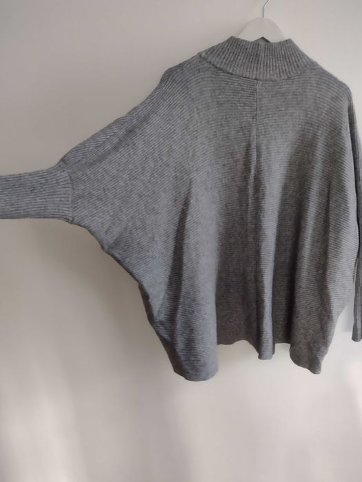 Sweter jasnoszary typu kimono, uniwersalny S/M/L