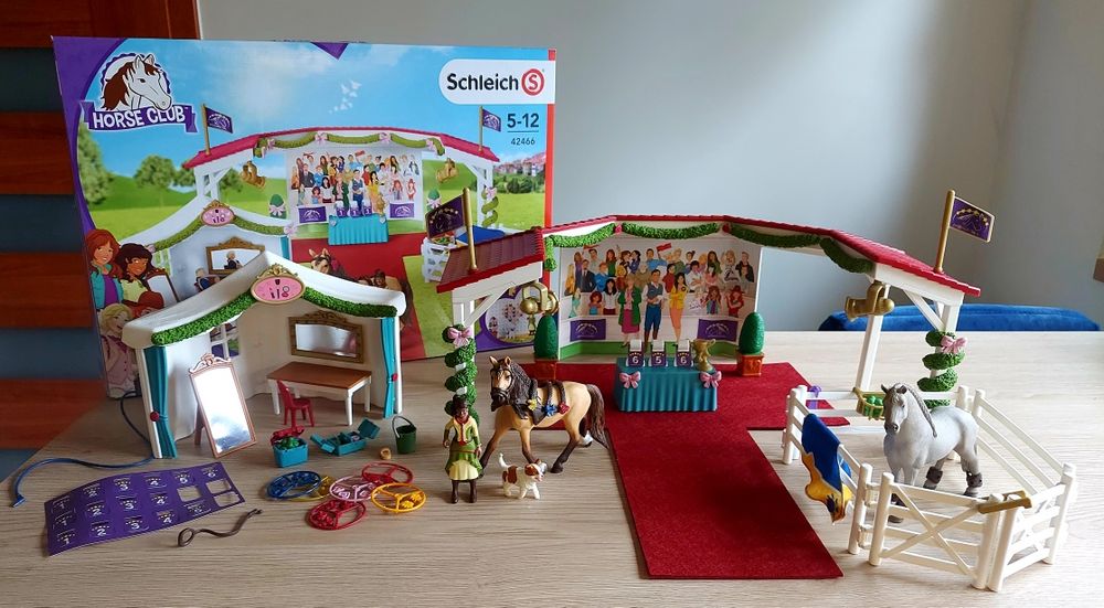 Schleich 42466 Wielki pokaz koni .