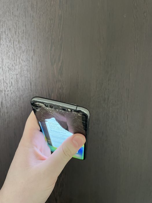 Продам iphone 11 pro 64 gb Читайте опис!