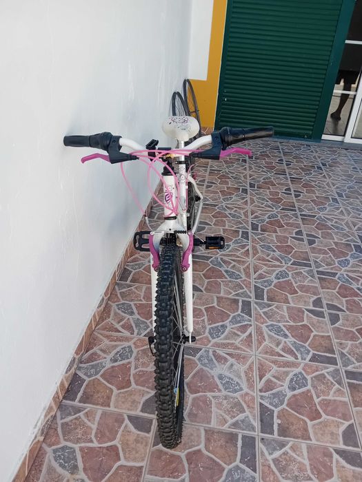 Bicicleta menina