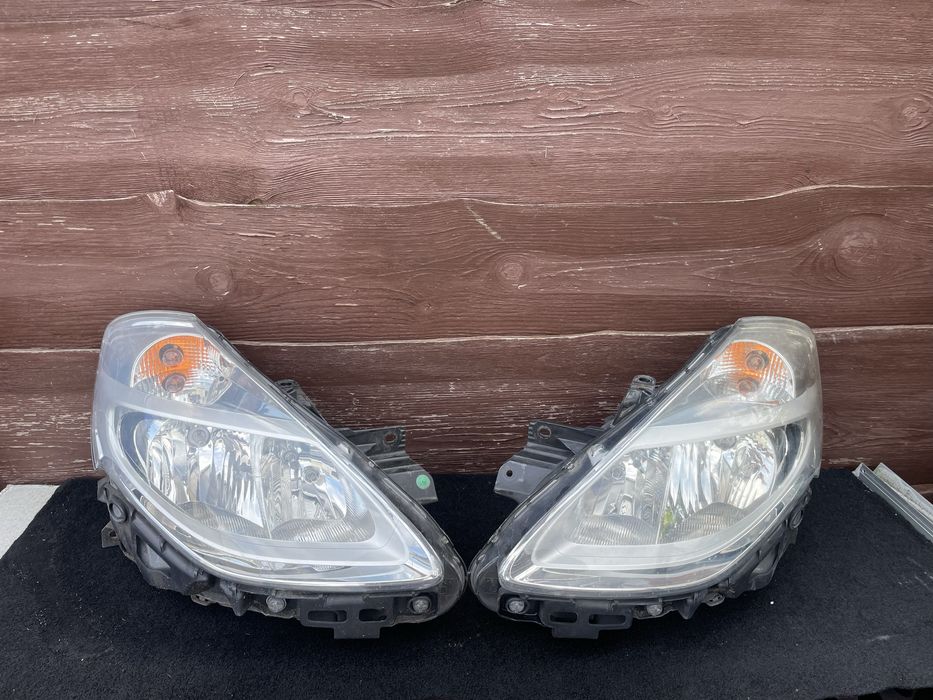 Фари, фара, ліхтарі передні Renault Clio 3 Рено Кліо 3 (09-12)