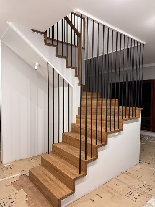 Schody drewniane, stolarz  konkurecyjne ceny