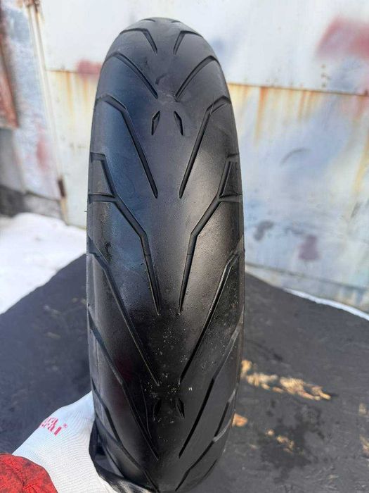 Мото шини б/в 120/70 R17 Pirelli Angel GT (2508М)