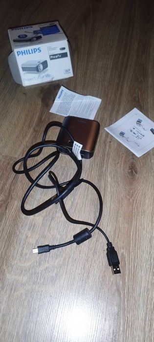 Mini projektor kieszonkowy Phillips