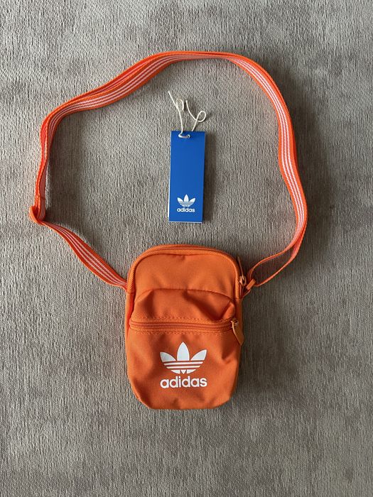 Saszetka nerka pomarańczowa Adidas orginals na ramię