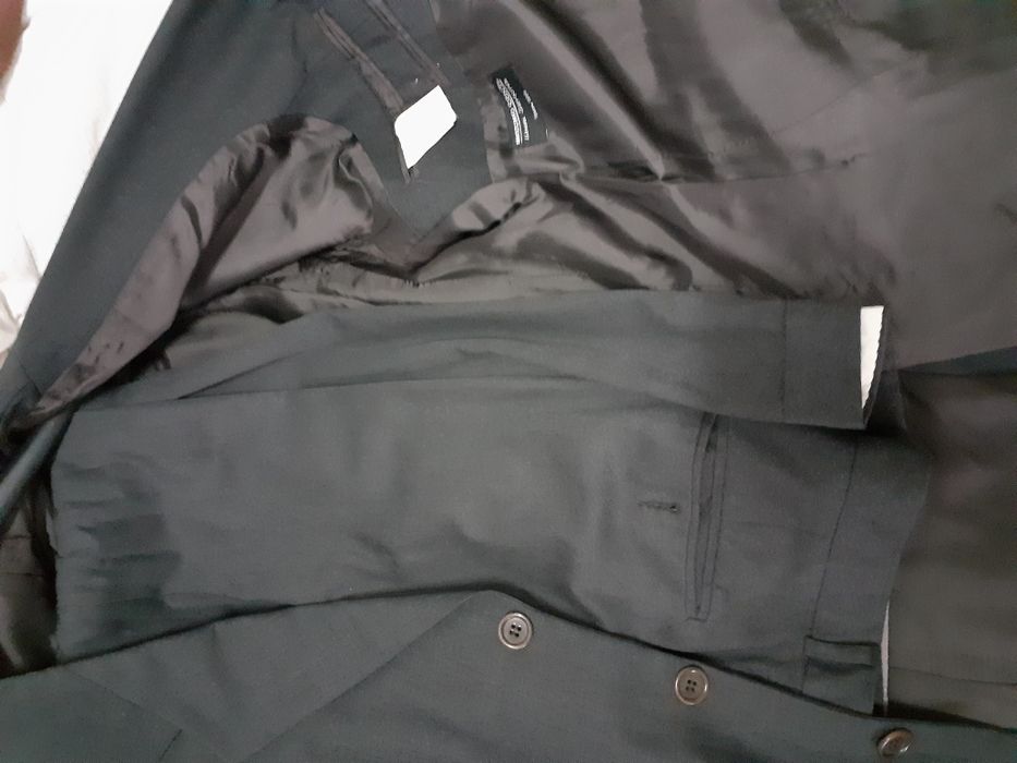 Vendo fato para Homem