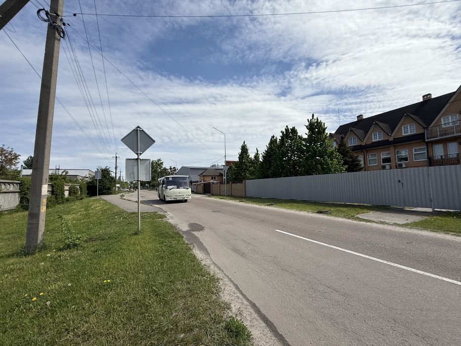 Супер фасадний  участок 1 га на проїзжій частині від Власника!