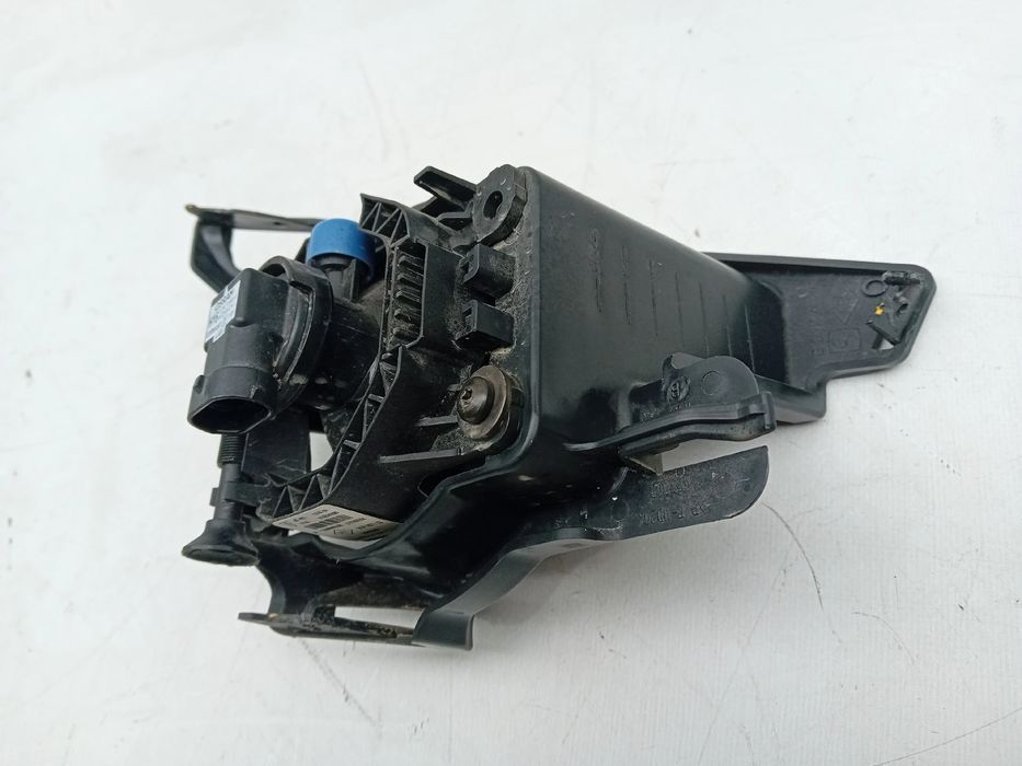 Farol nevoeiro frente esquerdo RENAULT Megane IV Grandtour (K9A/M_)