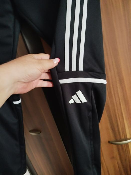 Spodnie dresowe chłopięce Adidas rozmiar 164 stan idealny