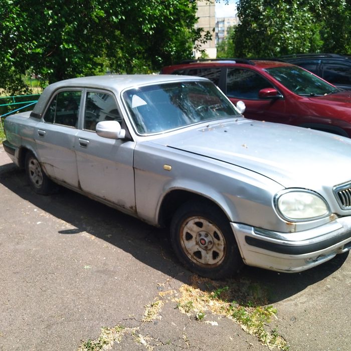 Продам бампер  все в наявності Волга 105 в розборі.