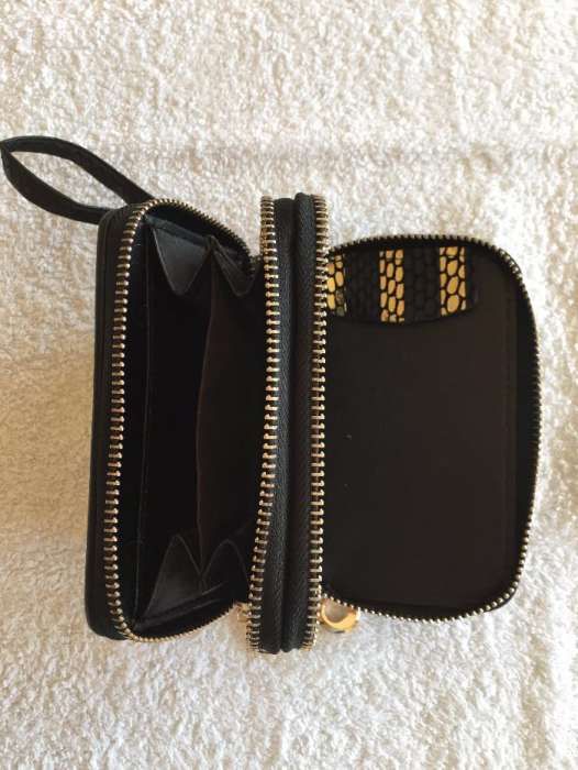 Porta moedas senhora preto e dourado